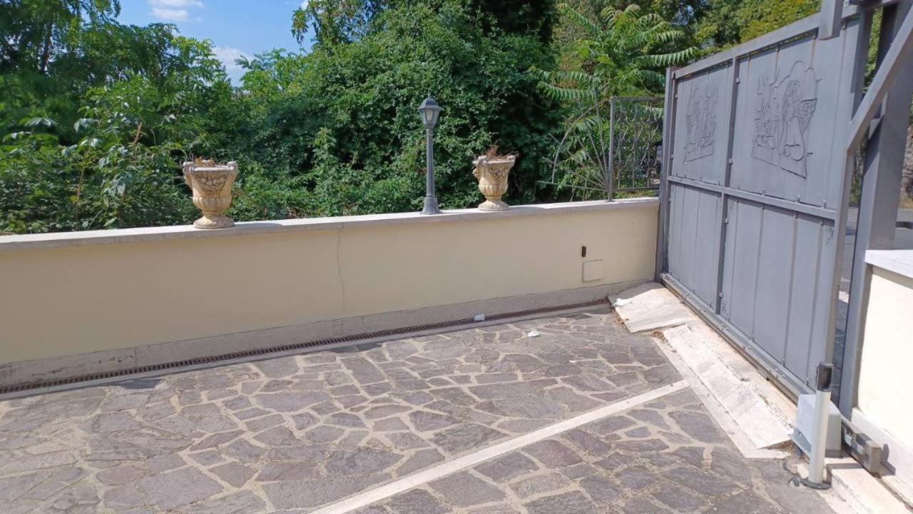 Villino Chelidonia Subiaco Acomodação com café da manhã Exterior foto